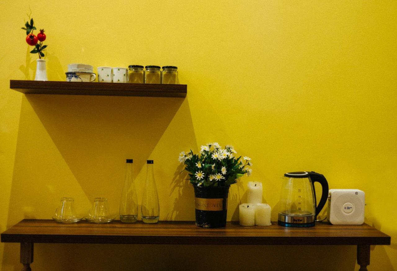 Studio In Beer Street - Delapong Homestay Ta Hien Hanoi Esterno foto